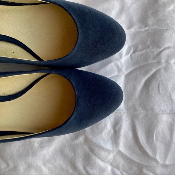 Navy Suede Michael Kors Pump SIZE: 8,5-9 - Picture 7 of 8